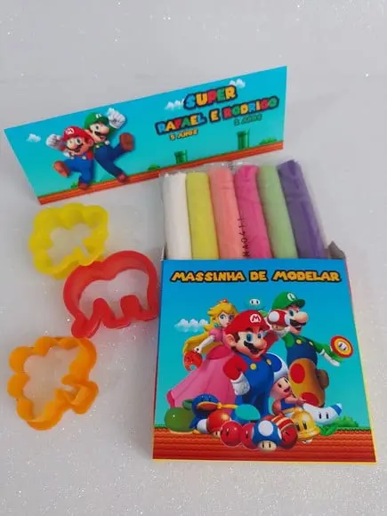 Massinha de Modelar com Cortadores Super Mário Bross