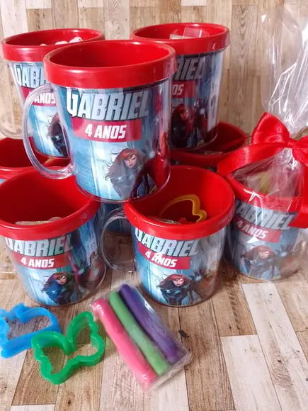 Pintando o Caneco Avengers