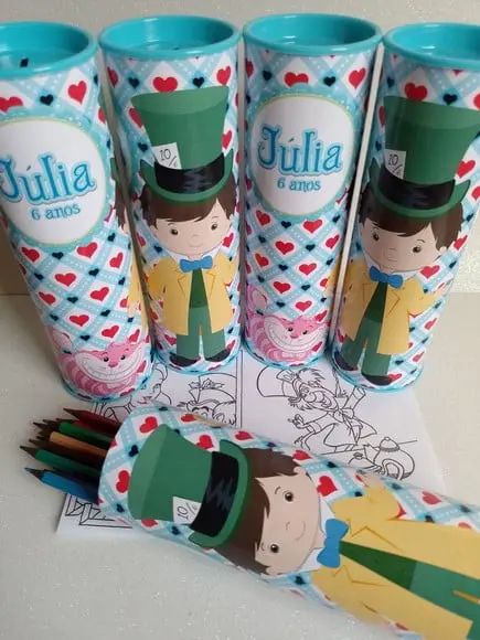 Tubo Lata com Kit para Colorir Alice