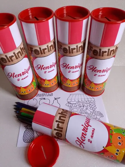 Tubo Lata com Kit para Colorir Quitandinha
