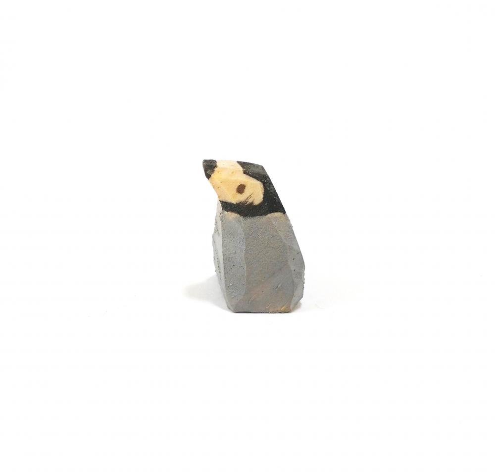 Pinguim Filhote de Madeira