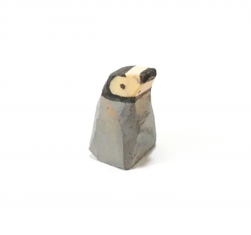 Pinguim Filhote de Madeira