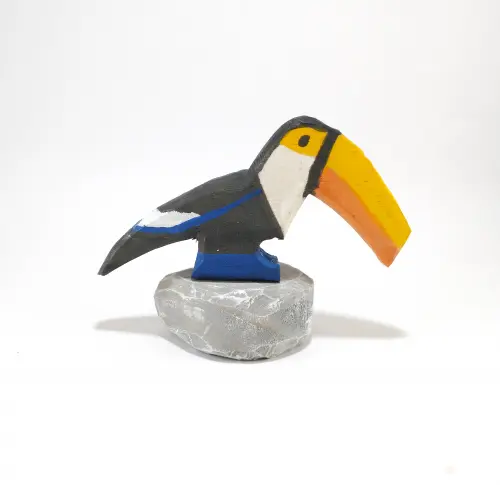 Tucano de Madeira