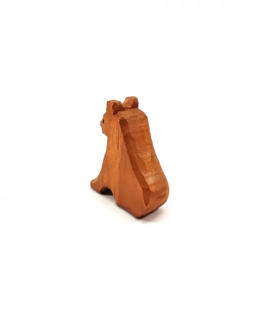 Urso Filhote Sentado