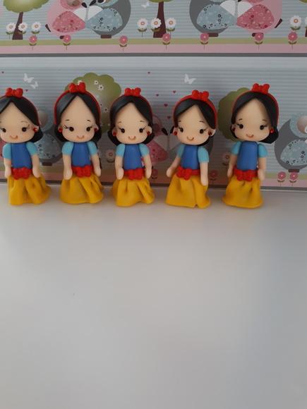 Aplique Branca de Neve em Biscuit