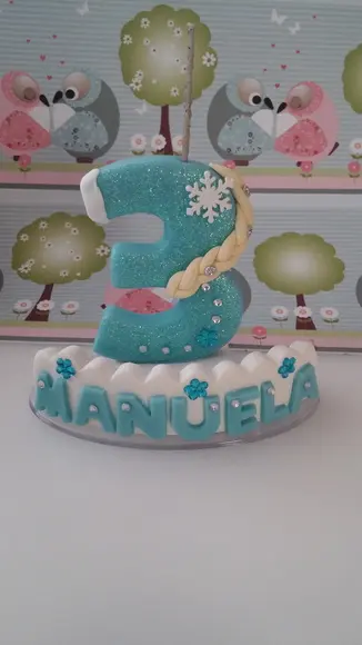 Vela Personalizada Frozen em Biscuit