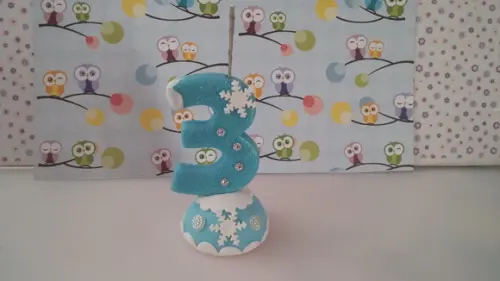 Vela Personalizada Frozen em Biscuit