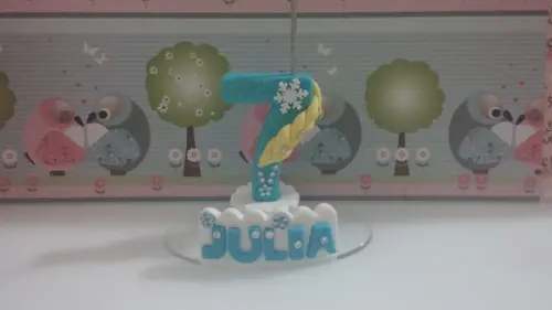 Vela Personalizada Frozen em Biscuit