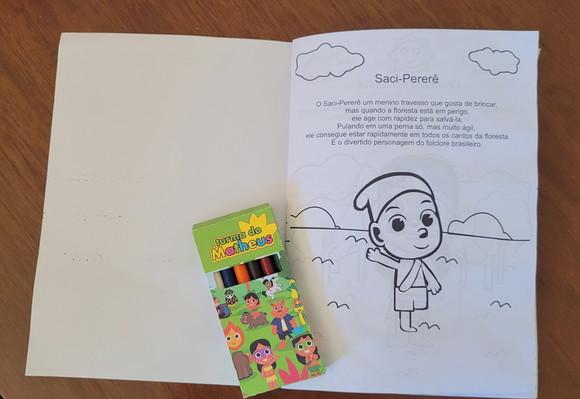 Revista de Colorir e Caixinha de Giz Turma do Folclore