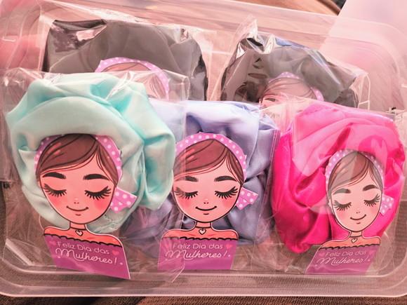 Lembrancinha Dia das Mulheree Scrunchie Frufru Xuxinha Cetim