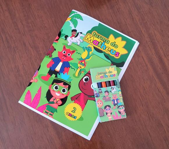 40 Kits de Revista de Colorir + 30 Caixas Pirâmide Folclore