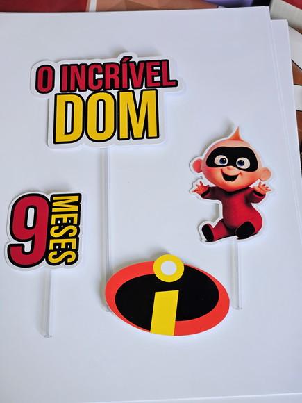 Topo de Bolo Mesversário os Incríveis