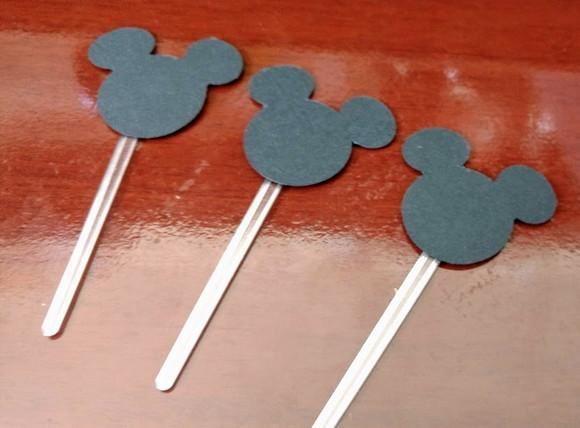 50 Toppers para docinhos Mickey