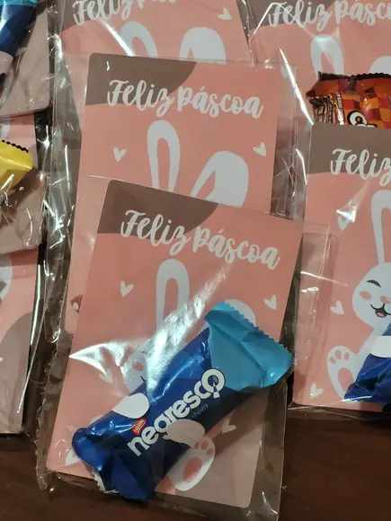 Lembrancinha Páscoa Bombom ou Chocolate Baton