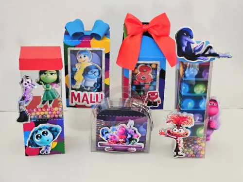 Kit de Personalizados Luxo Divertidamente