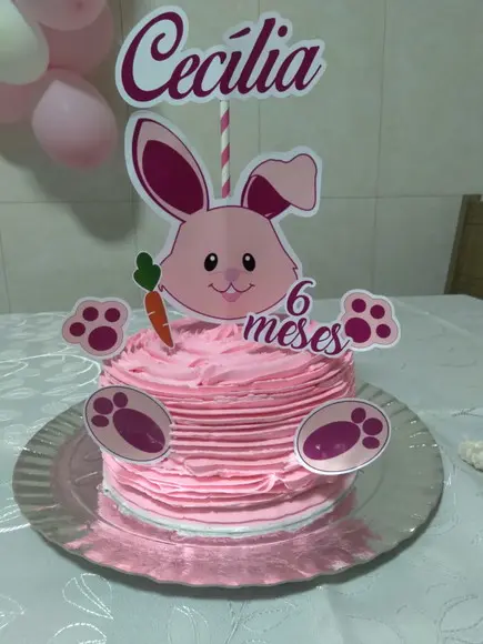 Topo de Bolo Mesversário Coelho Páscoa