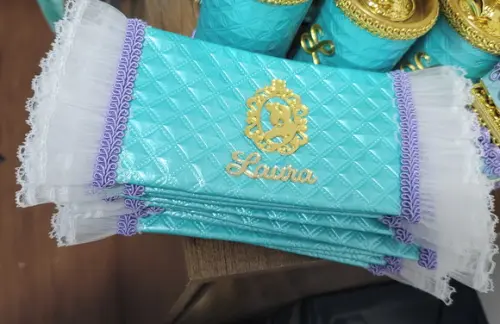 Carteira Kit Kat Jasmine Super Luxo