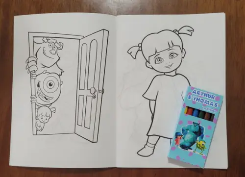 Revista de Colorir Monstros Sa