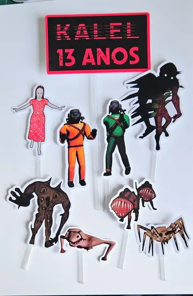 Topo de Bolo Lethal Company