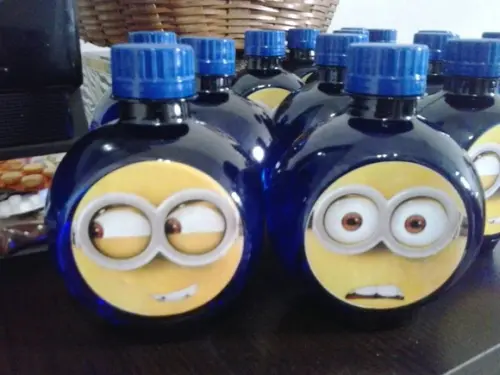 Rótulo para Água Redonda Minion