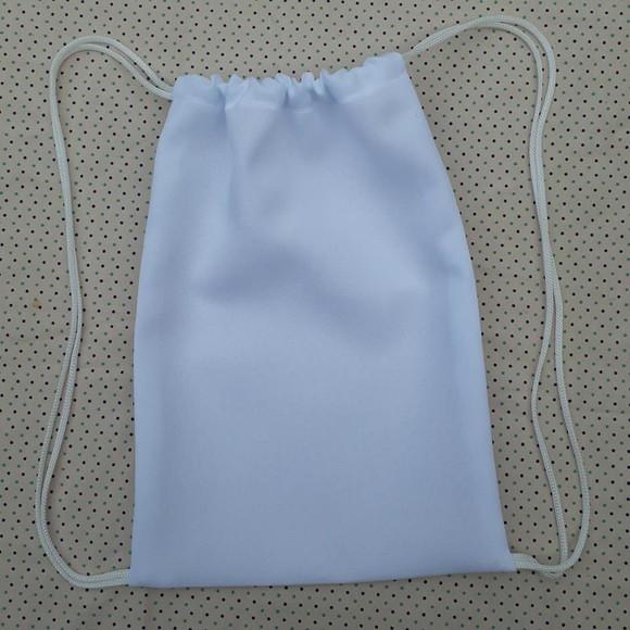 Mochilinha Branca de Poliéster para Lembrancinha 20 x 30 cm