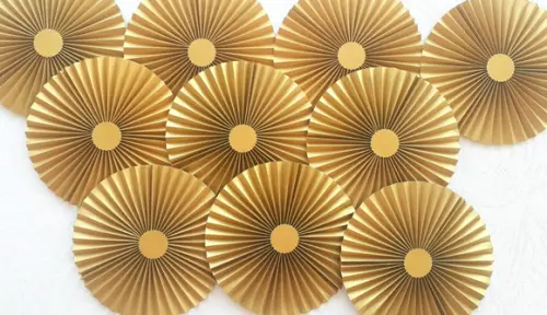 Roseta 20cm Dourada
