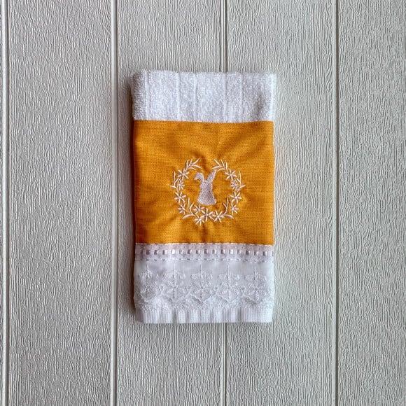 Toalha Lavabo Coelho Laranja Páscoa