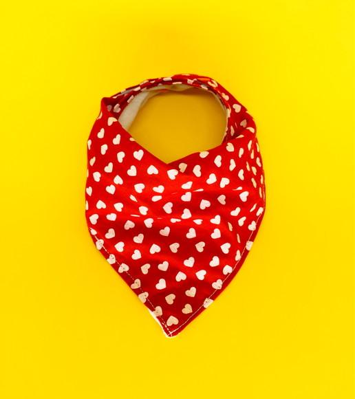 Babador Bandana Coração Vermelho