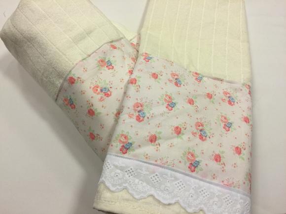 Jogo de Toalha de Banho Creme Floral