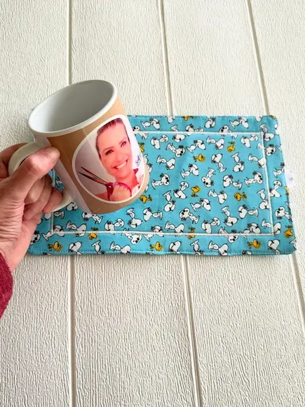 Mug Rug Tapete para Caneca Cachorrinho Azul