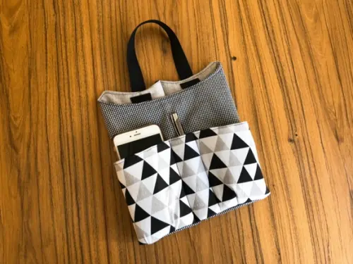 Lixeira ou Organizador com Bolsos Losangos P&b