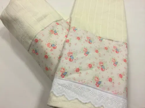 Jogo de Toalha de Banho Creme Floral