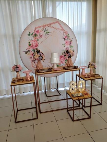 Aluguel de Decoração Festa 80 Anos
