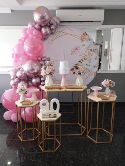 Aluguel de Decoração Rosê Gold Festa 90 Anos