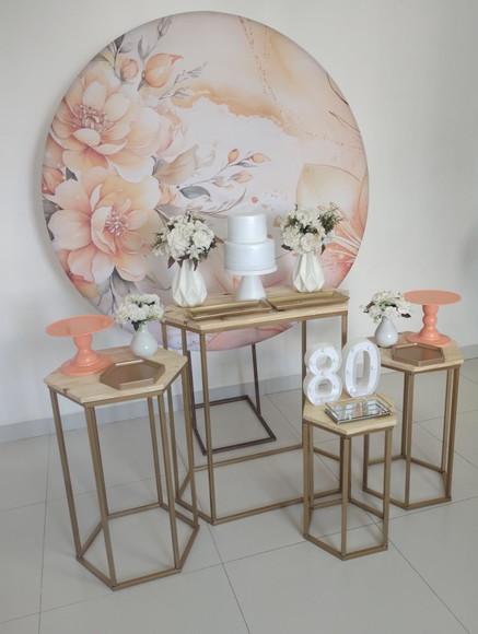 Aluguel Decoração Adulto 80 Anos Floral Laranja