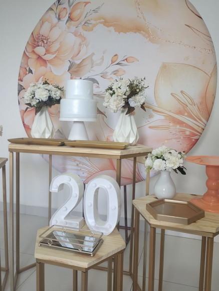 Aluguel Decoração 20 Anos Laranja