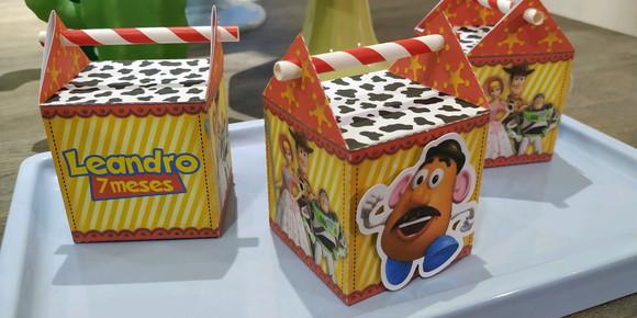 Caixa Cubo Canudo Toy Story 10 Unidades
