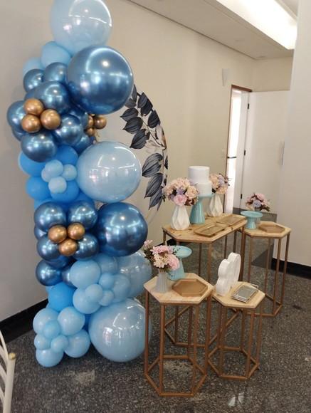 Decoração Adulto Azul com Decoração de Balões