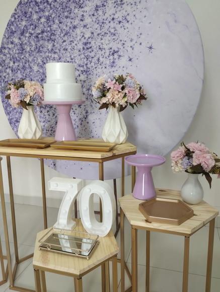 Decoração Lilás 70 Anos