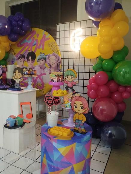 Decoração Saja Boys Guerreiras do K-pop com Balões