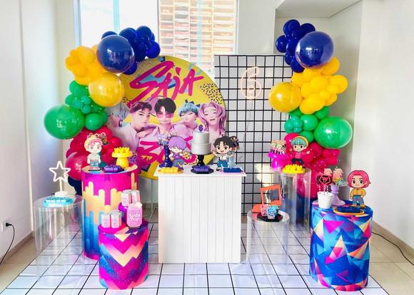 Decoração Saja Boys Guerreiras do K-pop com Balões