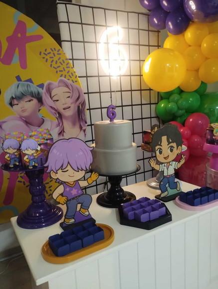 Decoração Saja Boys Guerreiras do K-pop com Balões