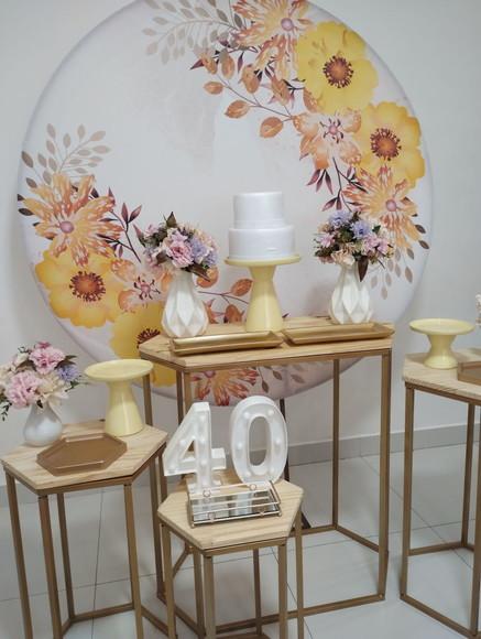 Festa Adulto 40 Anos Decoração Floral Amarelo