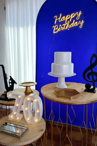 Aluguel de Decoração Adulto Saxofone