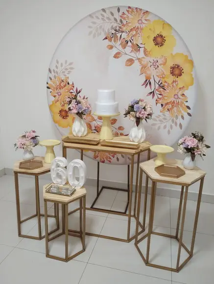 Aluguel de Decoração Floral Amarelo 60 Anos
