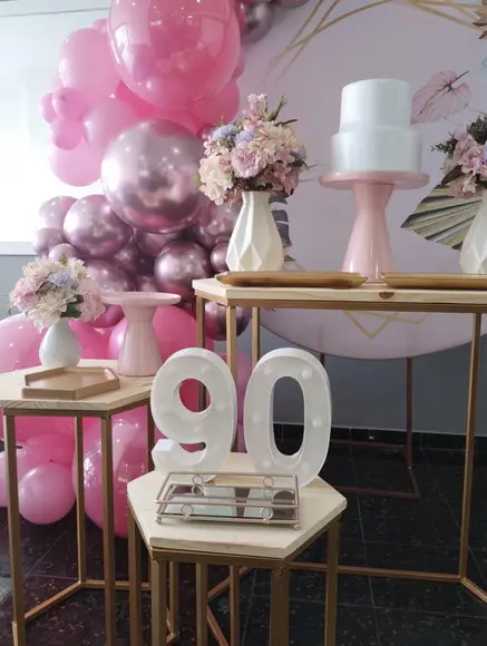 Aluguel de Decoração Rosê Gold Festa 90 Anos