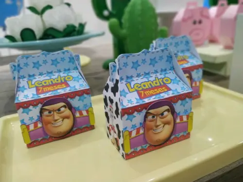 Caixa Lancheira Toy Story 8 Unidades