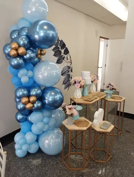 Decoração Adulto Azul com Decoração de Balões