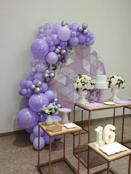 Decoração Festa Lilás 16 Anos com Decoração de Balões