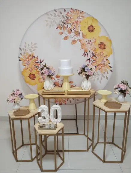Decoração Floral Amarelo 30 Anos